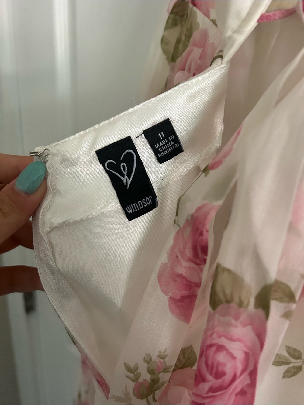 Windsor Size 11 White and Pink Floral Mermaid Gown (New with tags) - Picture 5 of 7